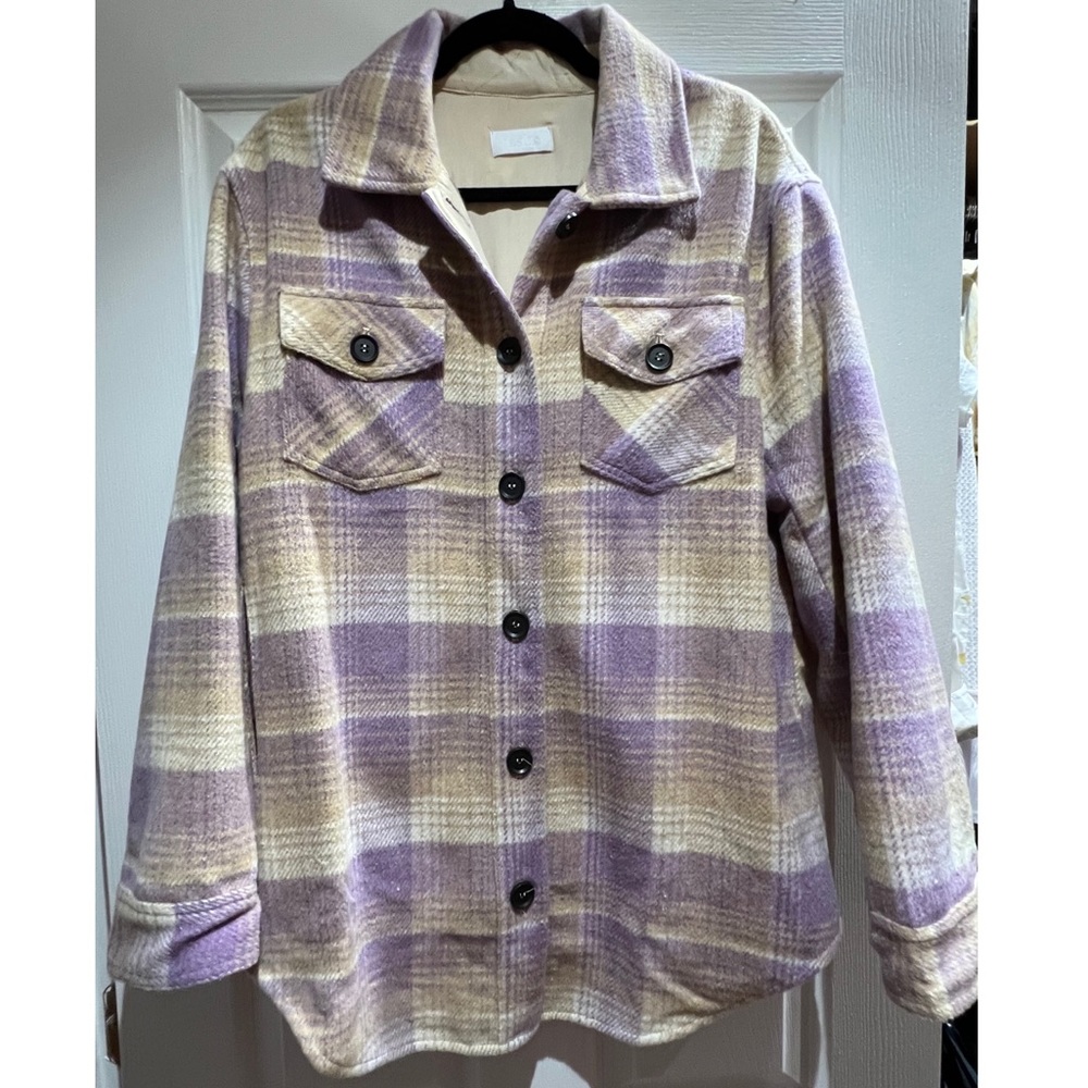 Isalis M button down